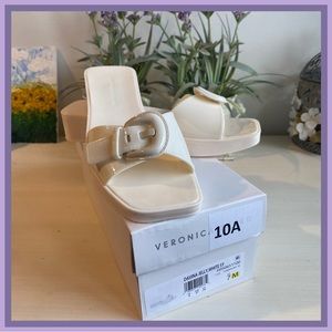 Jelly Slide Sandals with Buckle Detail - Veronica Beard -  Size 7